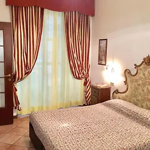 Flat In Piazza Duomo Appartement