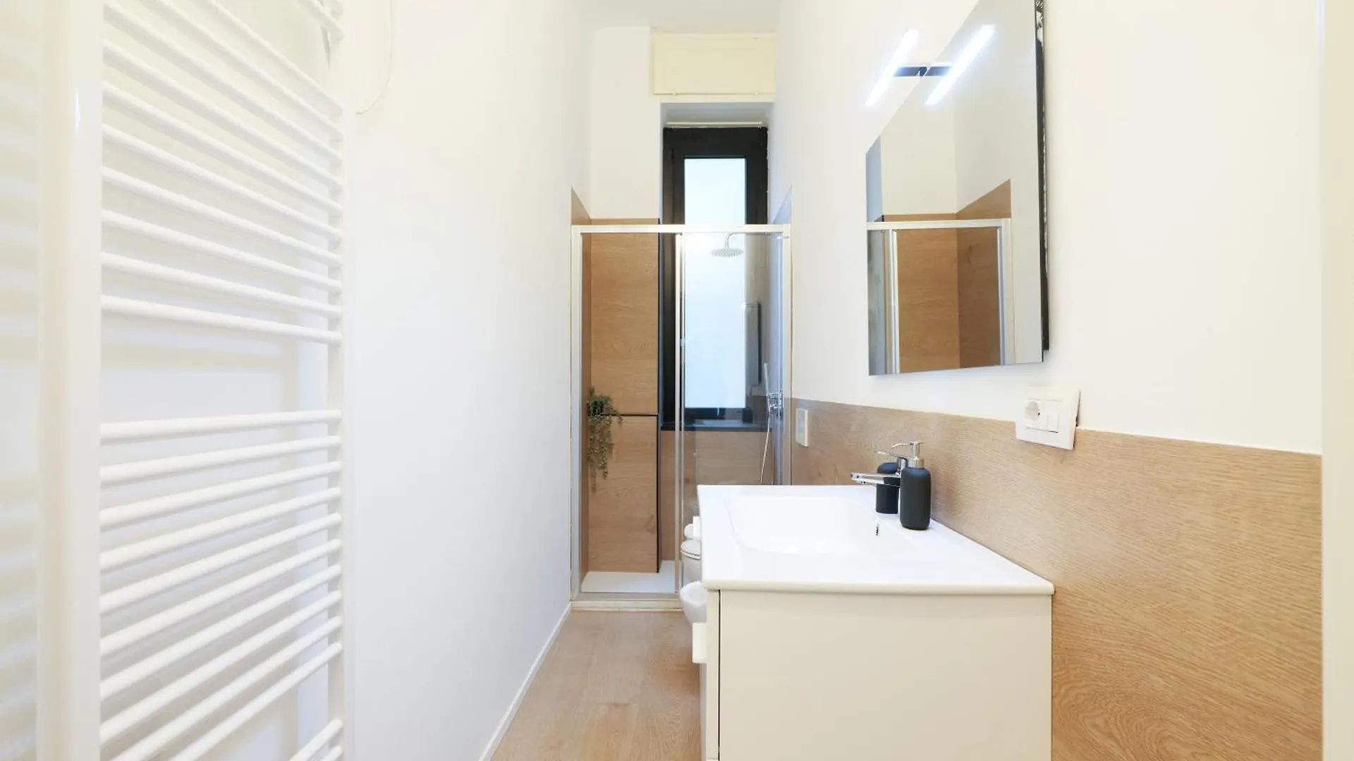 Primopiano - Aragona Flats Apartment Milan 0*,